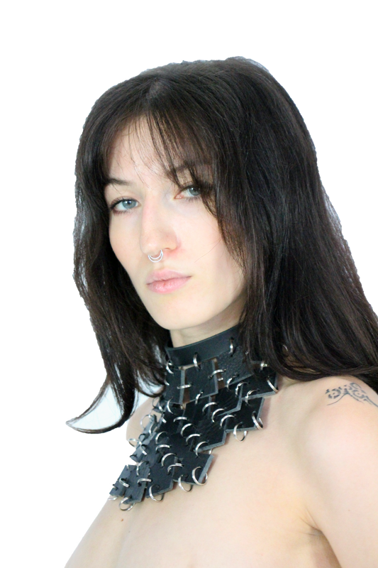 CUBE choker